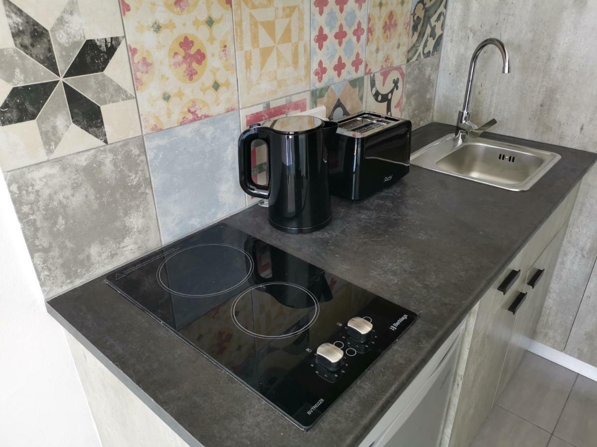 Shalos Studios Ayia Napa Ngoại thất bức ảnh